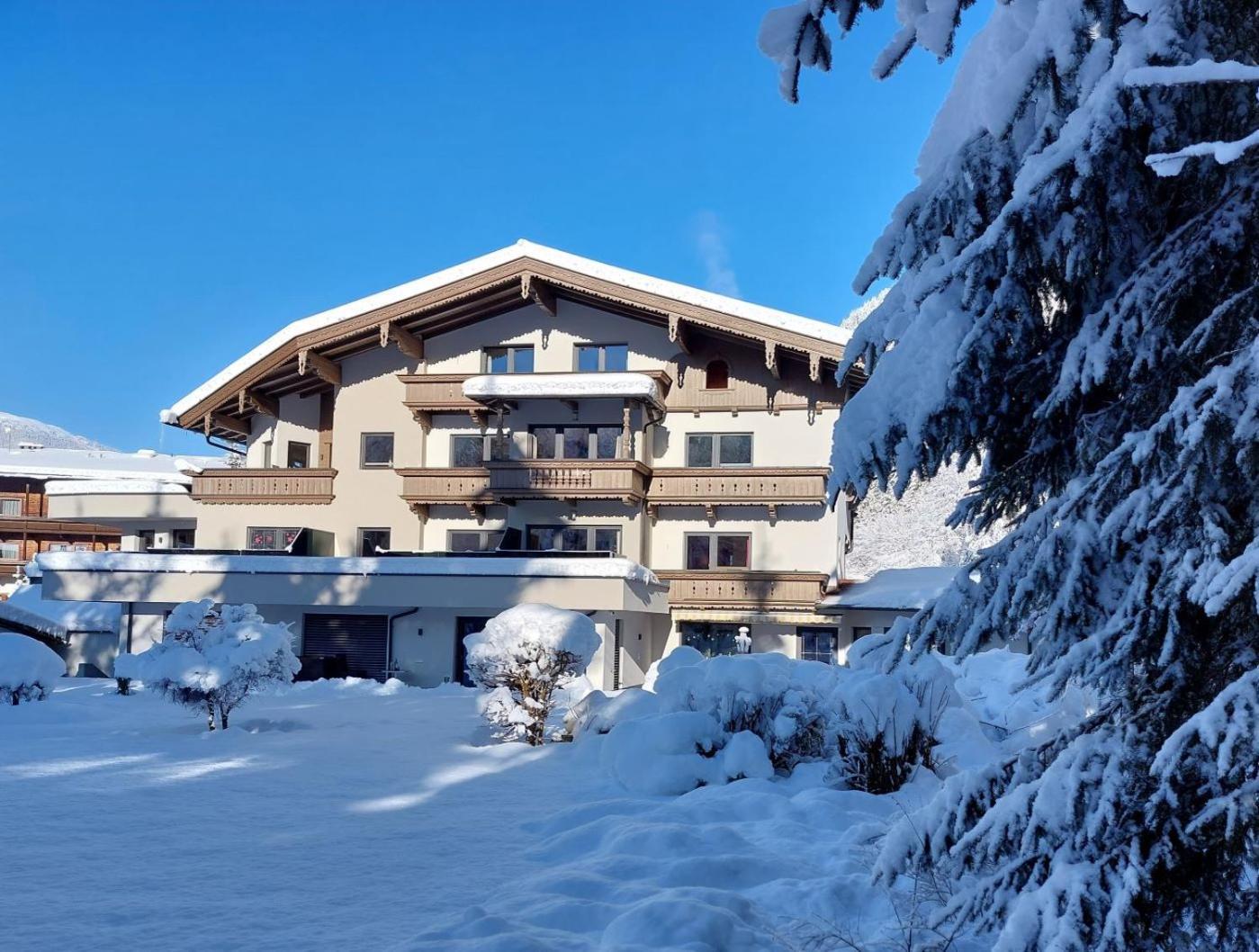 Hotel Garni Erler Mayrhofen Exterior foto